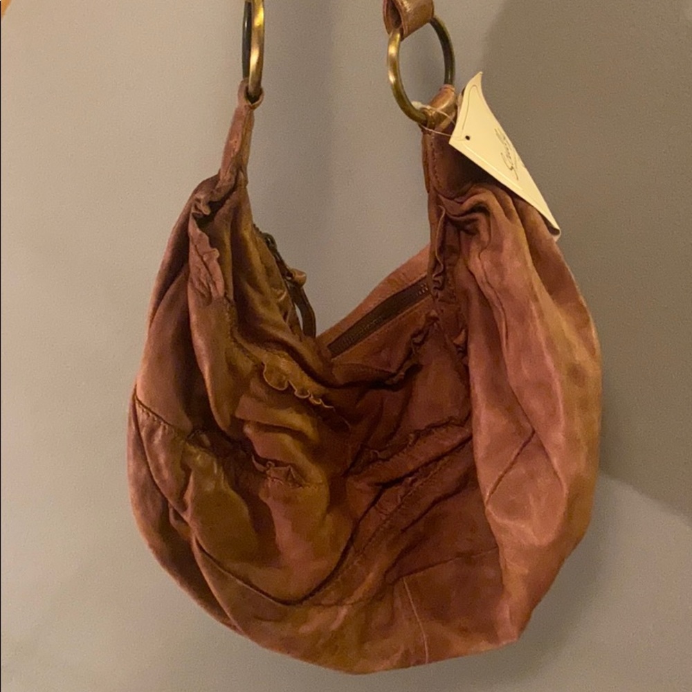 Leather purse never worn with tags